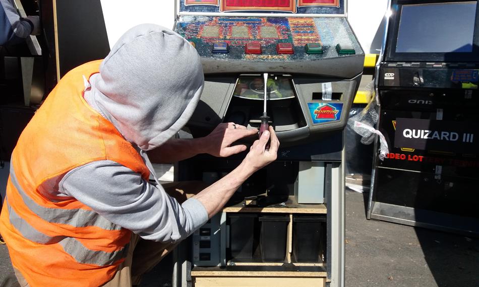 2019-3-14-129automat 1.jpg